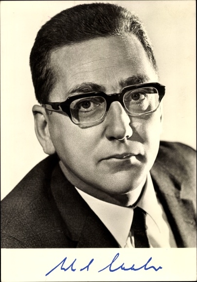 Postcard politician Dr. Erhard Eppler, Federal Minister for Economic Cooperation, autograph