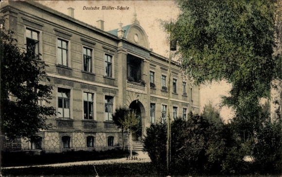 Postcard Dippoldiswalde in the Ore Mountains, German Müller School, historical architecture, green trees
