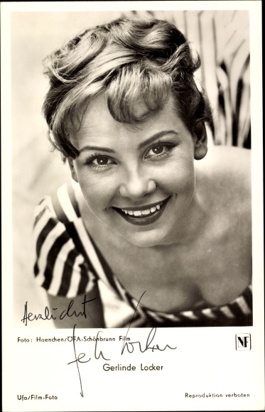 Postcard Actress Gerlinde Locker, Portrait, UFA Film, Autograph, Film Maiden&#39;s War
