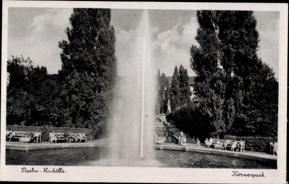 Postcard Berlin Neukölln, Körnerpark, water fountain