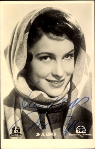 Postcard actress Inge Egger, portrait, FBZ Verlag, autograph, headscarf