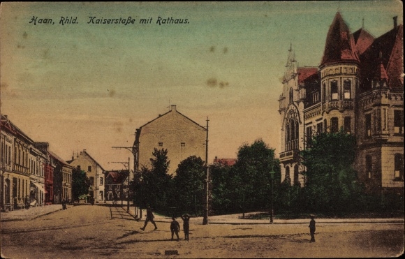 Postcard Haan district of Mettmann, view of Kaiserstrasse with the town hall