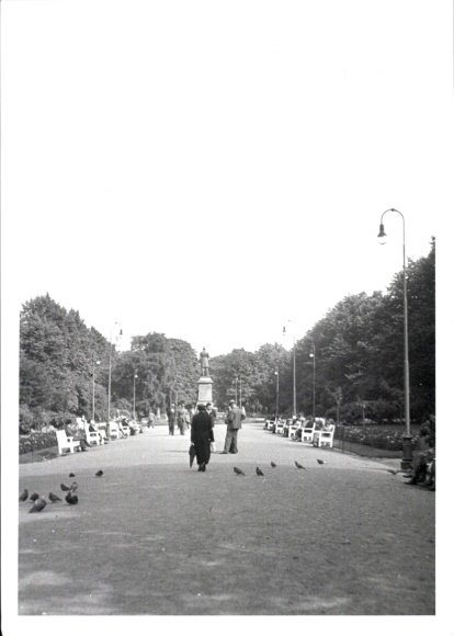 zdjęcie Kaliningrad Królewiec Prusy Wschodnie, teren parkowy, pomnik, 1937