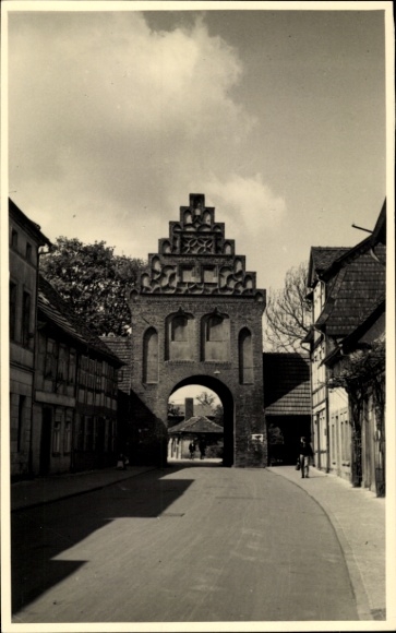 Foto Salzwedel in der Altmark, Straße, Tor