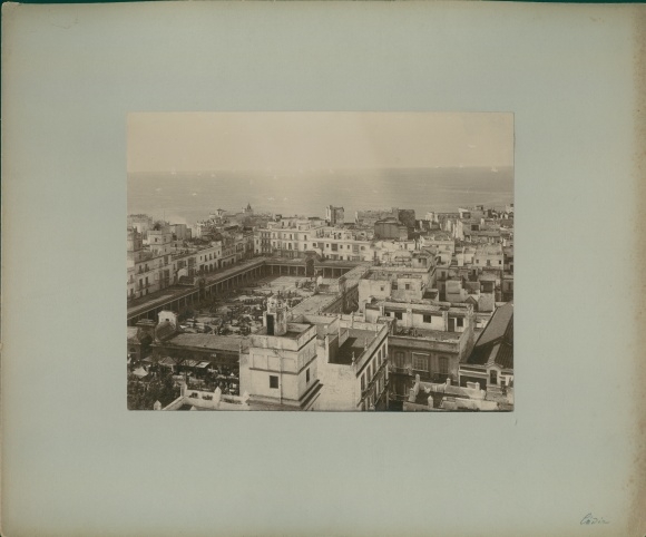 Photo Cádiz Andalusia, around 1880, market square, bird&#39;s eye view