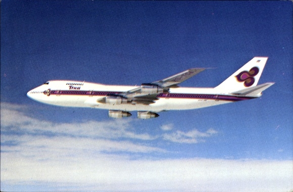 Ak Thailändisches Passagierflugzeug Thai Boeing 747-200B, HS-TGA