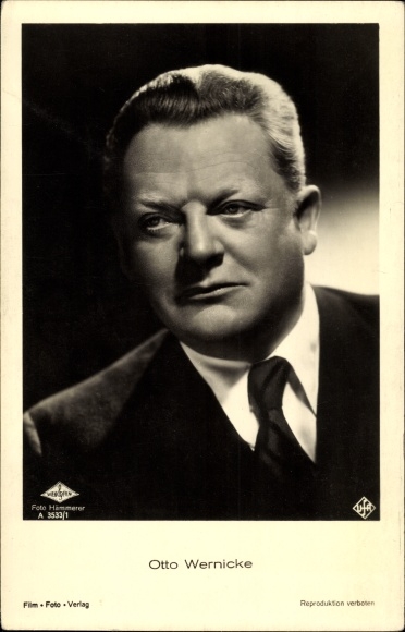 Ak Schauspieler Otto Wernicke, Portrait im Anzug, Ufa Film
