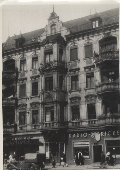 Original photo Berlin Steglitz, Schloßstraße 24, around 1946, approx. 13 x 18 cm