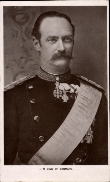 Postcard King Frederik VIII of Denmark, portrait