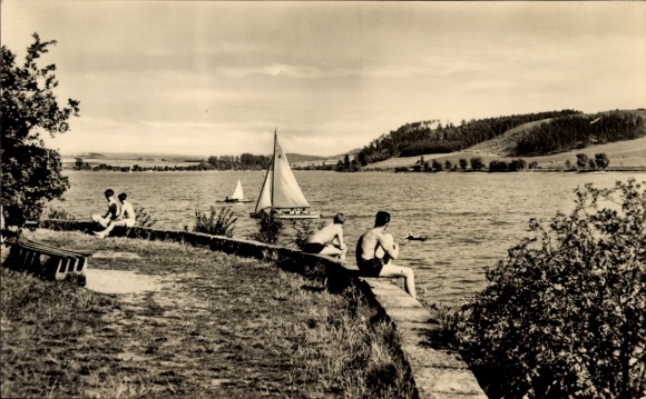 Postcard Pirk Burgstein Weischlitz in Vogtland, dam, bank