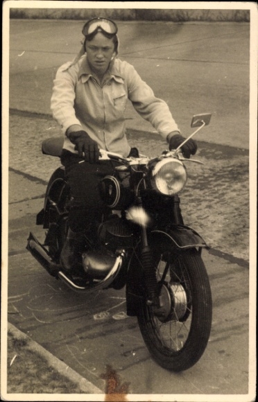 Photo Postcard motorcyclist, motorcycle