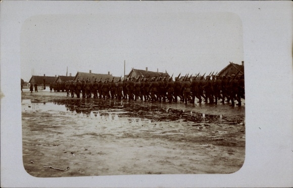 zdjęcie KP Swataja Wolja Białoruś, parada, generał Gädeke, 1918