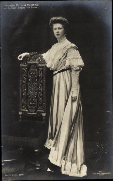 Ak Herzogin Viktoria Adelheid von Sachsen Coburg Gotha, Portrait
