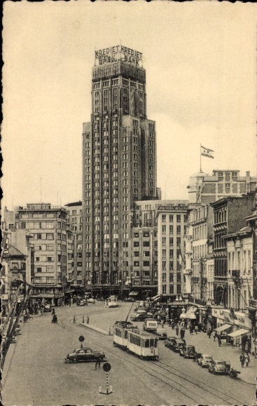 Postcard Anvers Antwerp Flanders, skyscraper, credit bank, tram