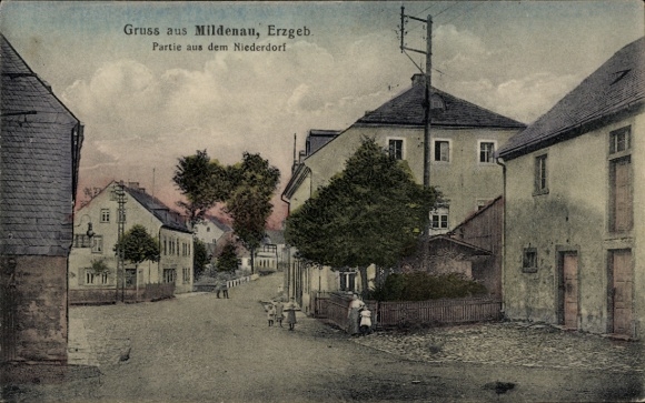 Ak Mildenau im Erzgebirge, Niederdorf, Straßenpartie