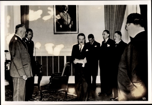 Foto Hoffmann, Praha Prag, Der Reichsprotektor in Böhmen und Mähren empfängt die neue Regierung,1939