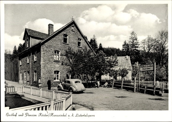 Ak Hunswinkel an der Listertalsperre Meinerzhagen, Gasthof Pension Köster, Auto
