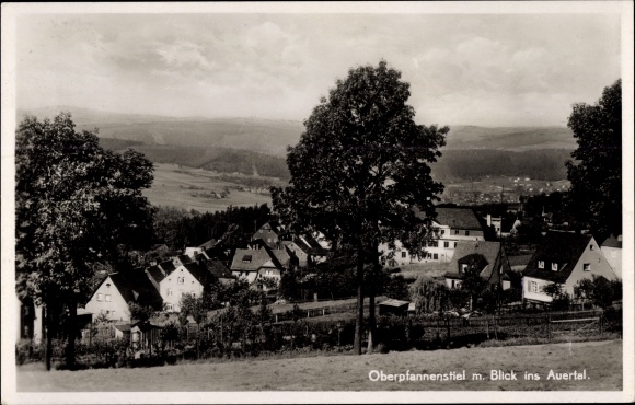 Ak Oberpfannenstiel Lauter Bernsbach in het Ertsgebergte van Saksen, uitzicht op de stad en het Auertal