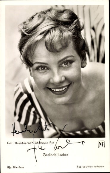 Postcard Actress Gerlinde Locker, Portrait, UFA Film, Autograph