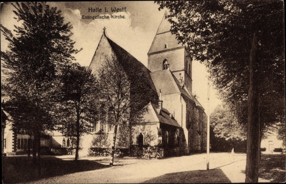 Ak Halle in Westfalen, Evangelische Kirche, Seitenansicht