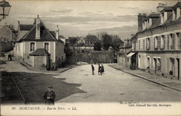 CPA Mortagne Orne, Rue de Paris