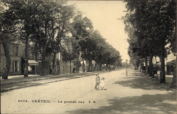Postcard Créteil Val de Marne, La grande rue, wide path, trees, children, quiet scene