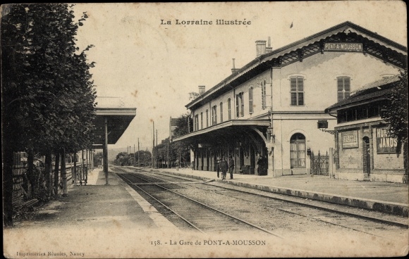PC Pont a Mousson Lorraine Meurthe et Moselle, train station, track side