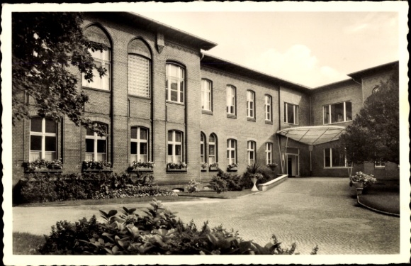 Ak Berlin Wedding, Diakonissenmutterhaus Paul Gerhardt Stift, Müllerstr. 56-58