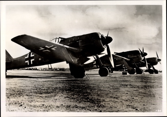 Photo Hoffmann, Focke Wulf F 490 fighter aircraft, April 1942