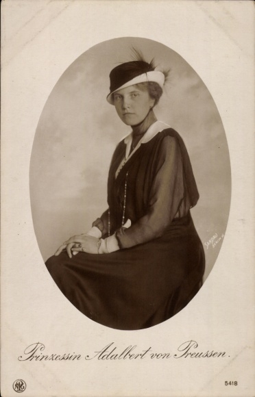Postcard Princess Adalbert of Prussia, Adelheid of Saxe Meiningen, Portrait, NPG 5418