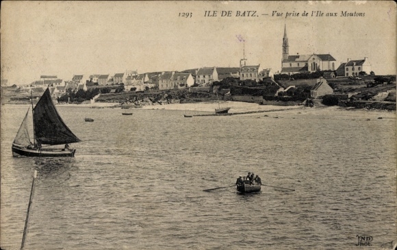 Postcard Ile de Batz Finistère, view from the Ile aux Moutons