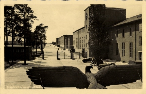 KP Berlin Charlottenburg Westend, Reichssportfeld, Friedrich-Friesen-Allee