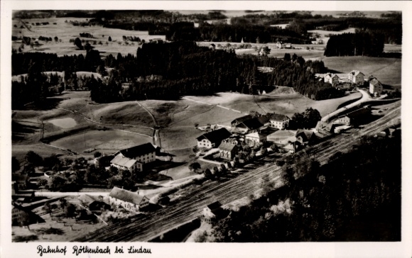 Ak Röthenbach im Allgäu, Bahnhof, Fliegeraufnahme