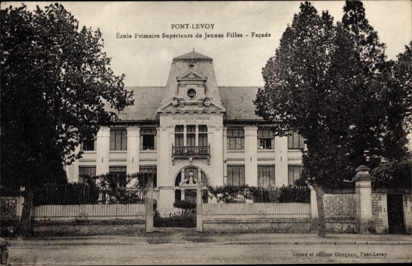 Postcard Pontlevoy Loir et Cher, Higher Primary School for Young Girls, Facade