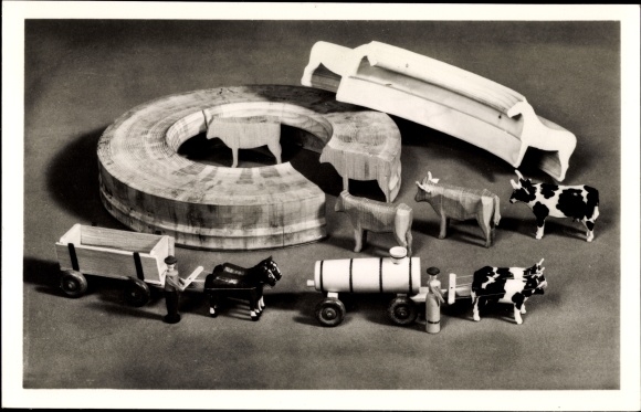 Postcard Seiffener Spielzeug, toy animals from the hands of the tire spinner