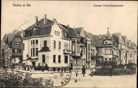 Postcard Neuss am Rhein, Neuss a. Rh., Kaiser Friedrichstrasse, architecture, people,