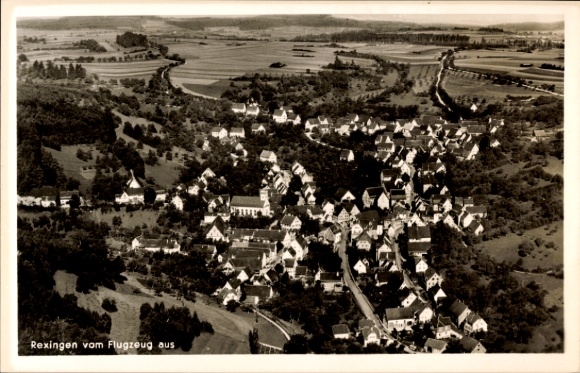 Ak Rexingen Horb am Neckar, Luftaufnahme von  Dorfansicht, Wiesen, Wälder