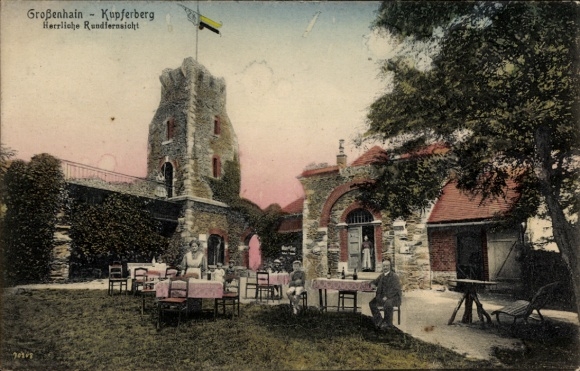 Ak Großenhain Saksen, panoramisch uitzicht, toren, tafels met stoelen, restaurant, bomen
