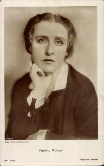 Postcard actress Henny Porten, portrait, Ross Verlag 4447/1