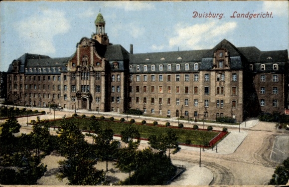 KP Duisburg w Zagłębiu Ruhry, sąd rejonowy, budynek, ogród, drzewa