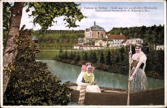 Ak Johannisbad Schmeckwitz Räckelwitz Sachsen, Ruderpartie, Frauen in Tracht