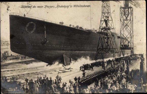 Postcard Wilhelmshaven in Lower Saxony, launching of the cruiser Hindenburg