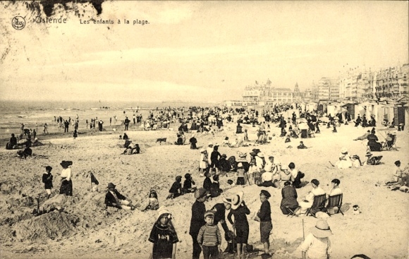 KP Ostenda Ostenda Flandria Zachodnia, dzieci na plaży