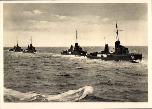 Ak Deutsche Kriegsschiffe, Torpedoboote in voller Fahrt, Kriegsmarine