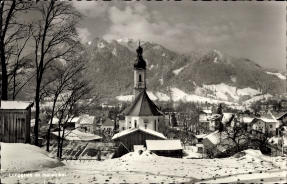 Ak Lenggries in Opper-Beieren, besneeuwd landschap, kerk, bergen, stadsnaambord Lenggries im Isa