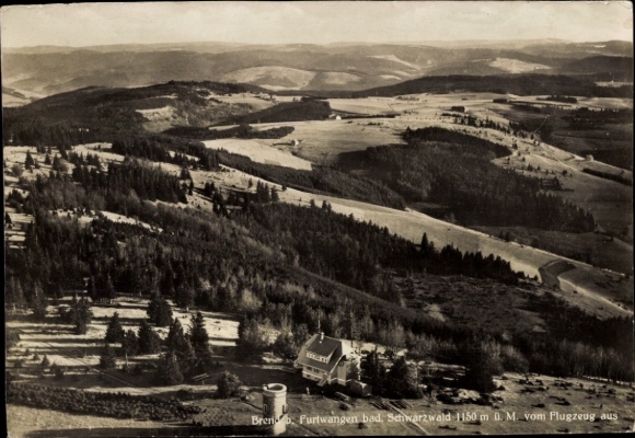 Ak Furtwangen im Schwarzwald, Landschaftsaufnahme, Höhen-Gasthaus, Schwarzwald, Flugzeugaufnahme