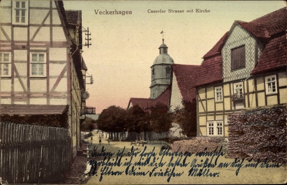 Postcard Veckerhagen Reinhardshagen on the Weser Hessen, Casseler Straße with church