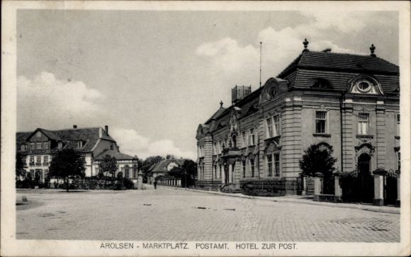 Postcard Bad Arolsen in Hesse, Arolsen market square, post office, Hotel zur Post