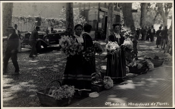 Photo Postcard Insel Madeira Portugal, Flower Sellers
