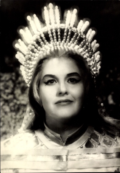Photo of opera singer Heather Harper, Elsa, Bayreuth Festival 1968